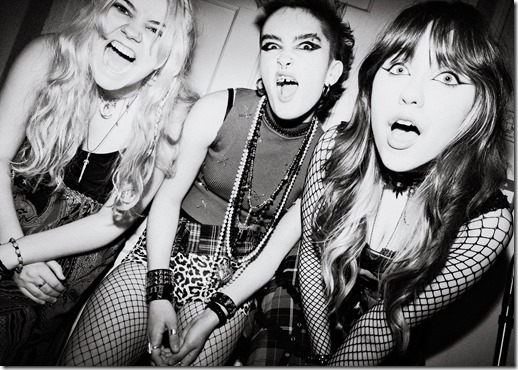 WENCH_ArtistImage3_1920x1367